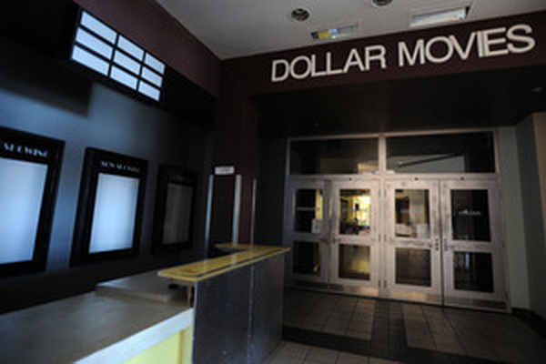 Village 7 Theatres (Briarwood Dollar Movies 4) - As Dollar Movies From Cinema Treasures (newer photo)